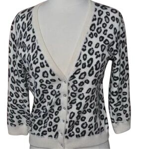 Aqua Cashmere Leopard Animal Print V Neck Cropped Button Down Cardigan Sweater